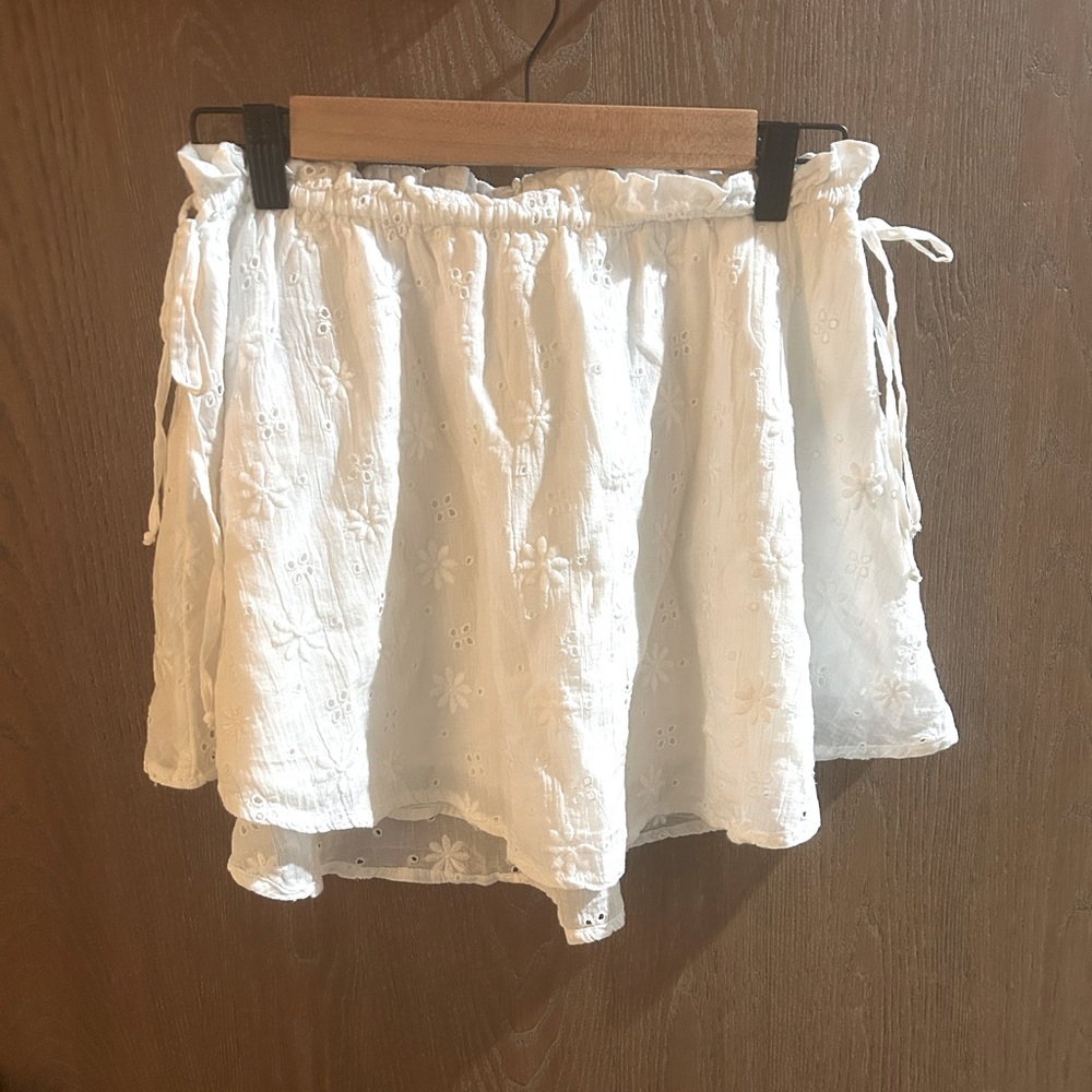 Aerie White Floral Embroidered Skirt